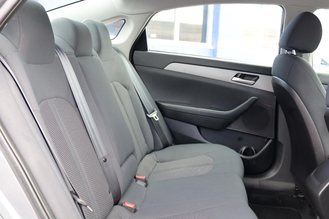 Hyundai Sonata SE 2.4L 2019