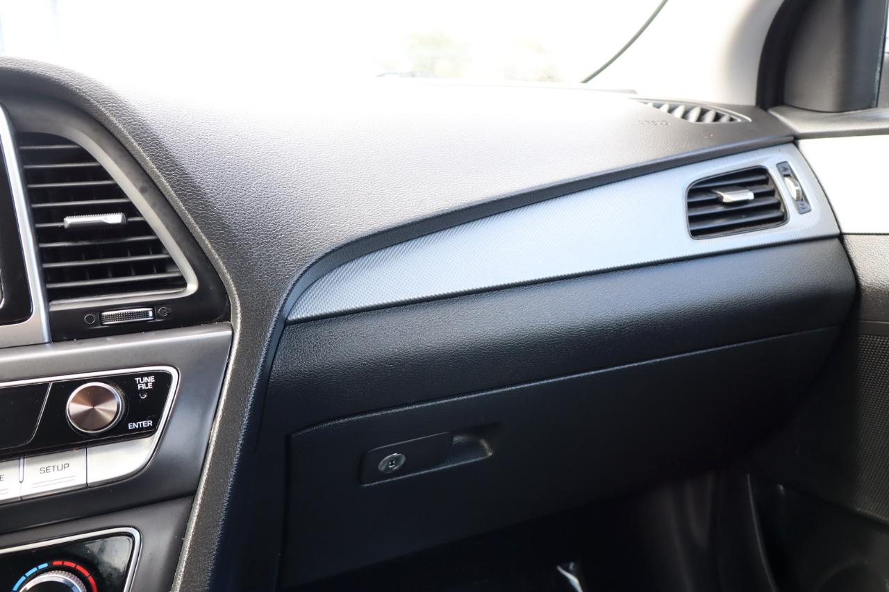 Hyundai Sonata SE 2.4L 2019