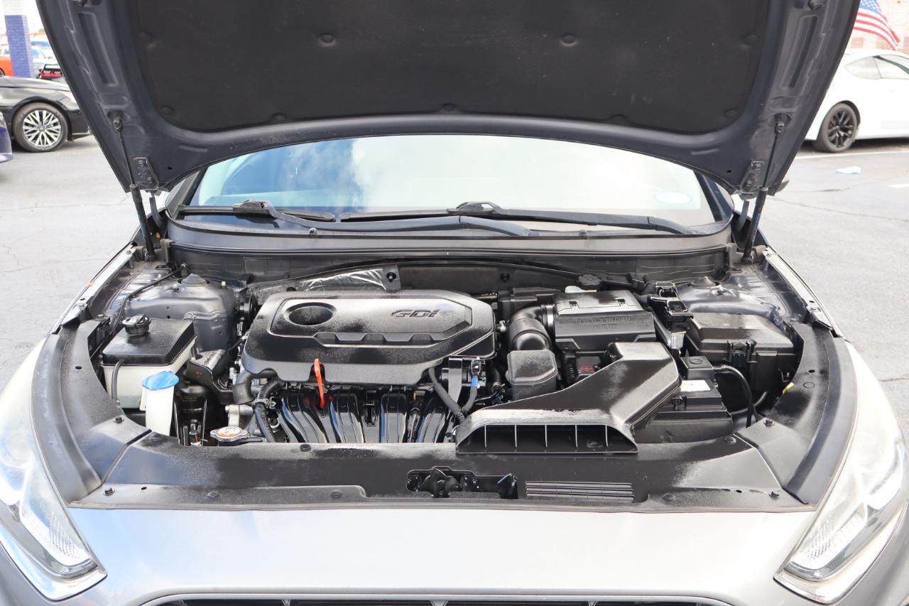 Hyundai Sonata SE 2.4L 2019