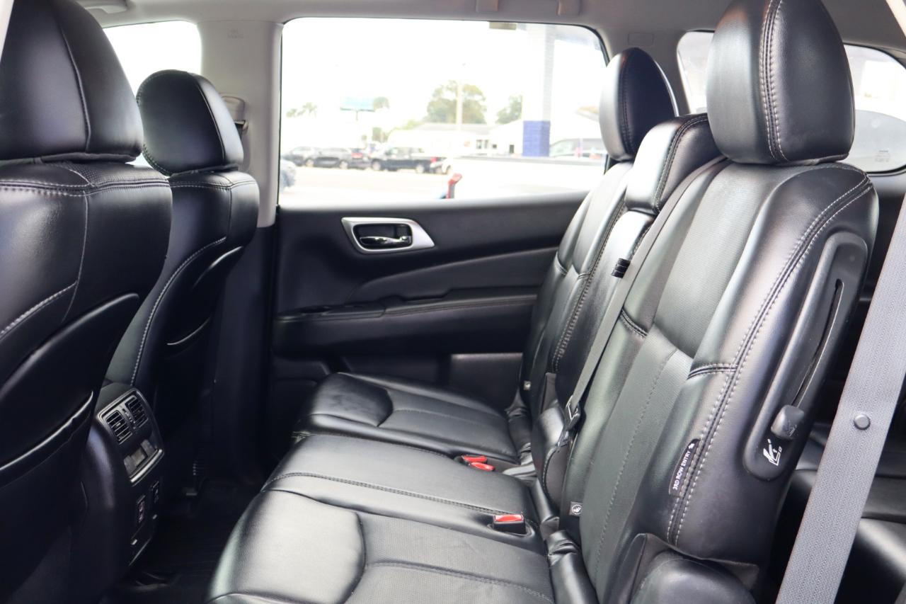 Nissan Pathfinder 4x4 Platinum 2018