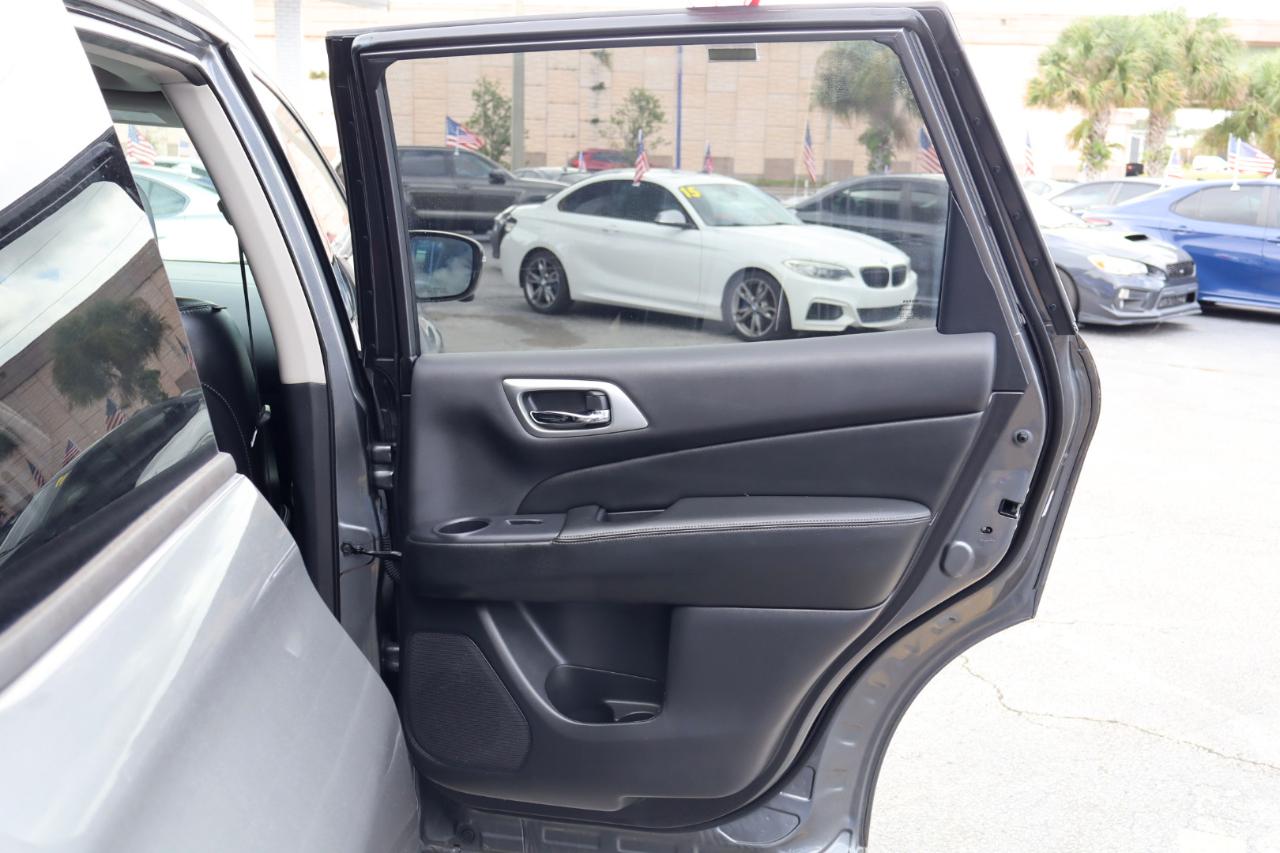 Nissan Pathfinder 4x4 Platinum 2018
