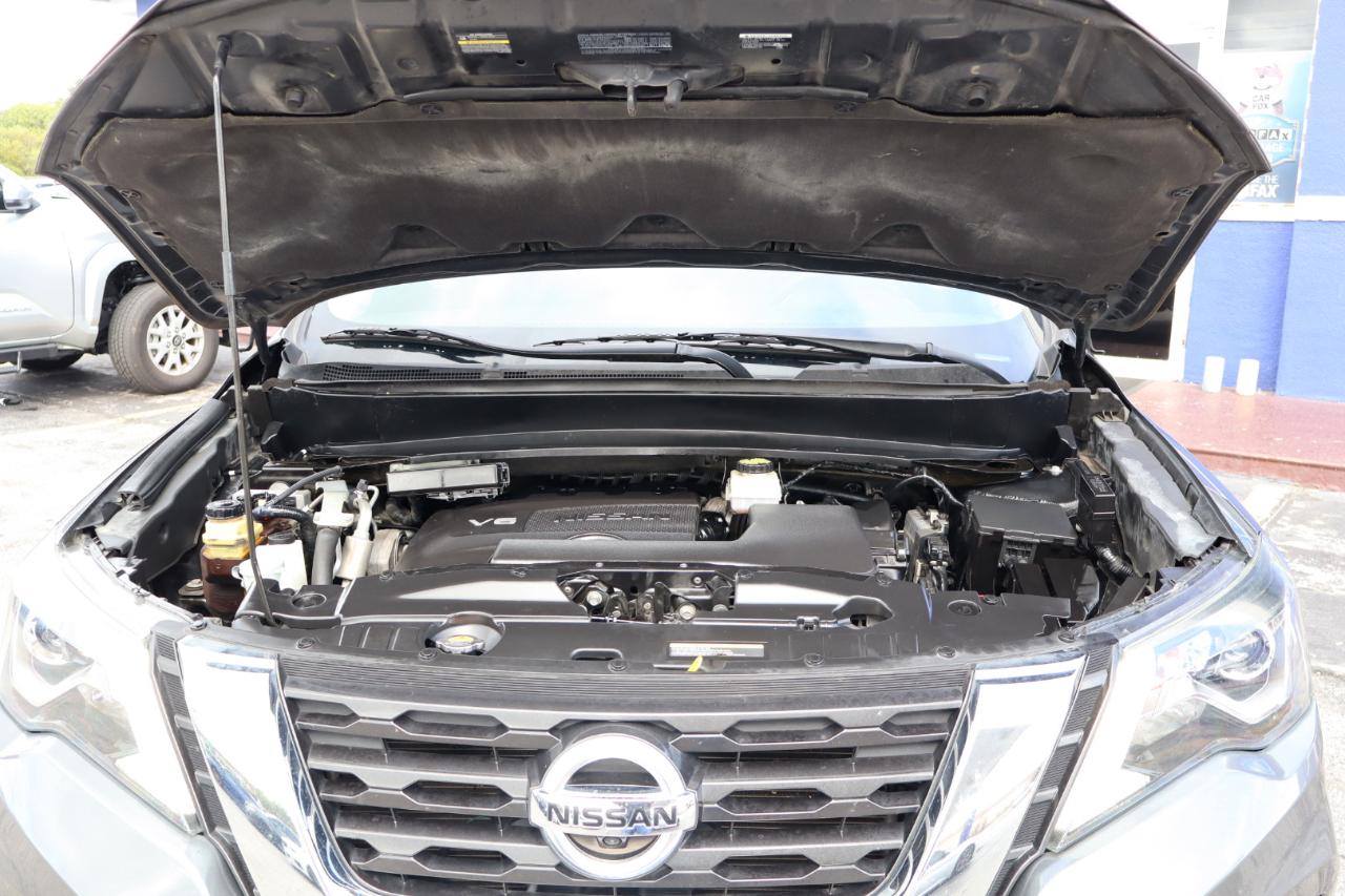 Nissan Pathfinder 4x4 Platinum 2018