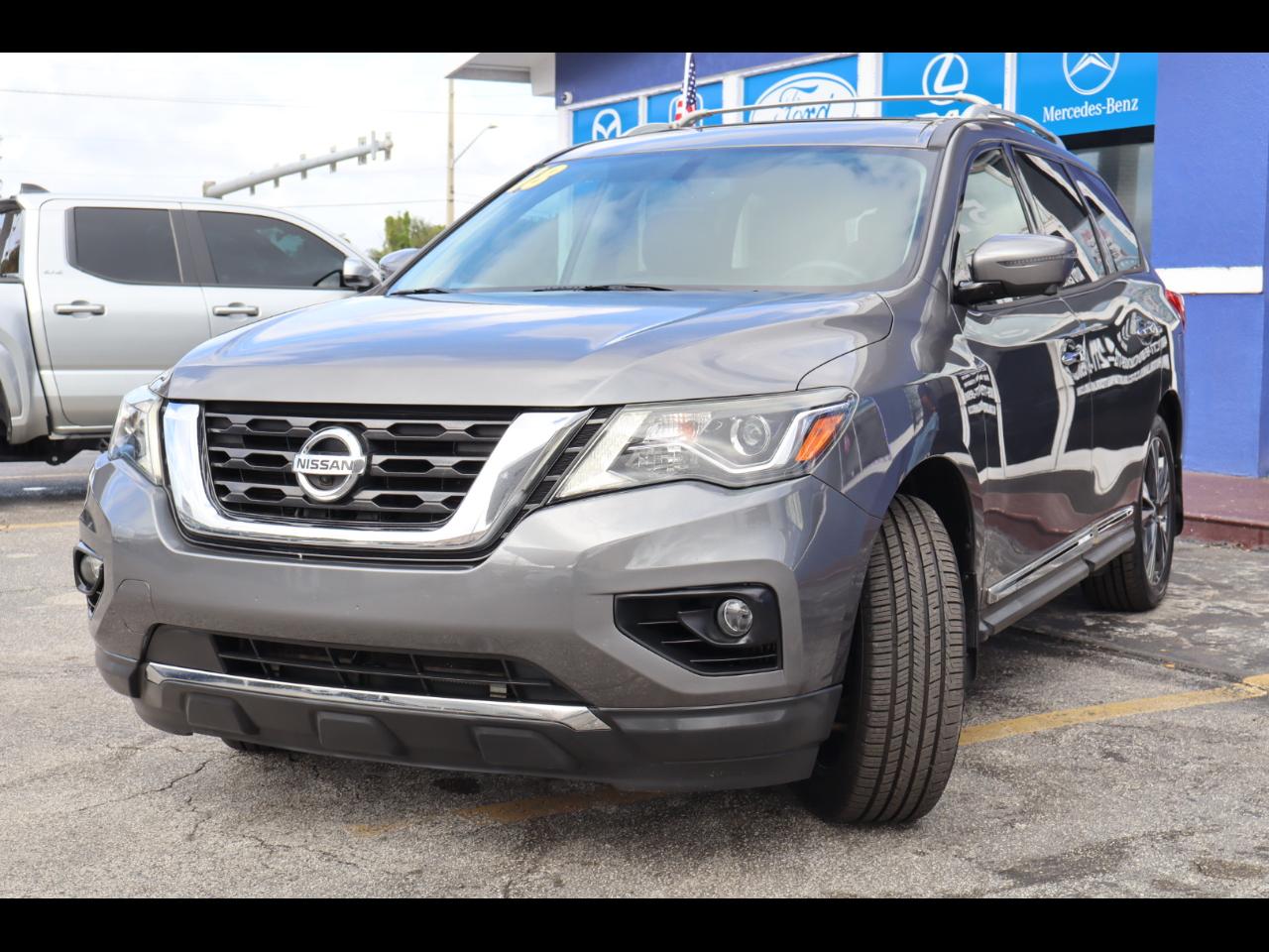 Nissan Pathfinder 4x4 Platinum 2018