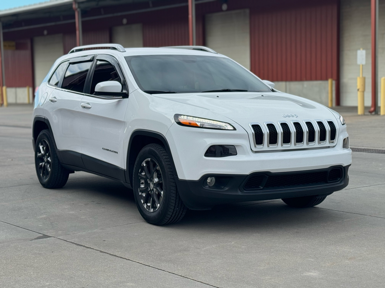 2017 Jeep Cherokee Latitude's photo