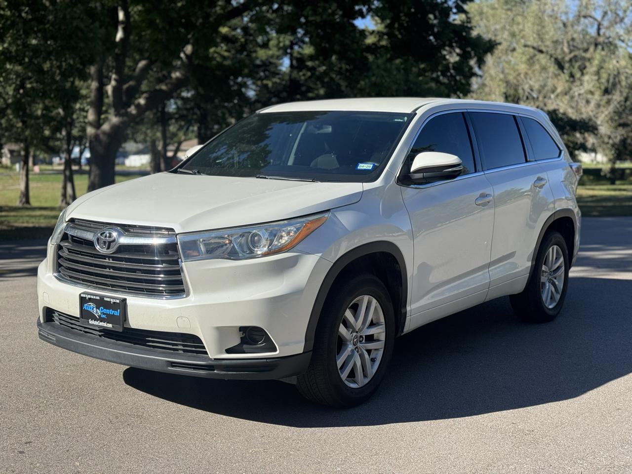 2016 Toyota Highlander LE