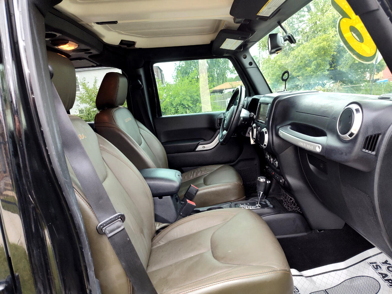 Jeep Wrangler Unlimited 4WD 4dr Sahara 2016