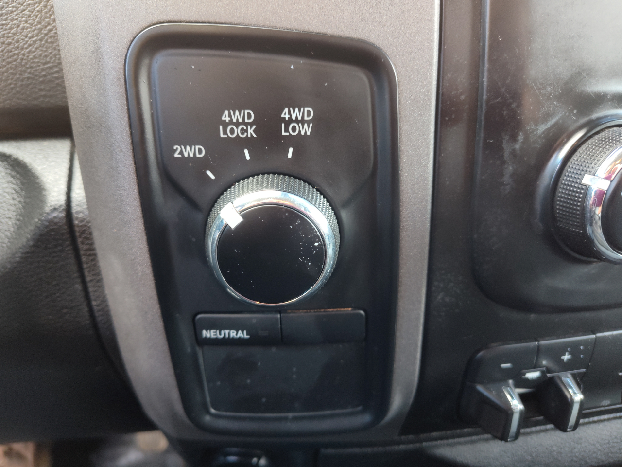 RAM 2500 4WD Crew Cab 149" Tradesman 2014