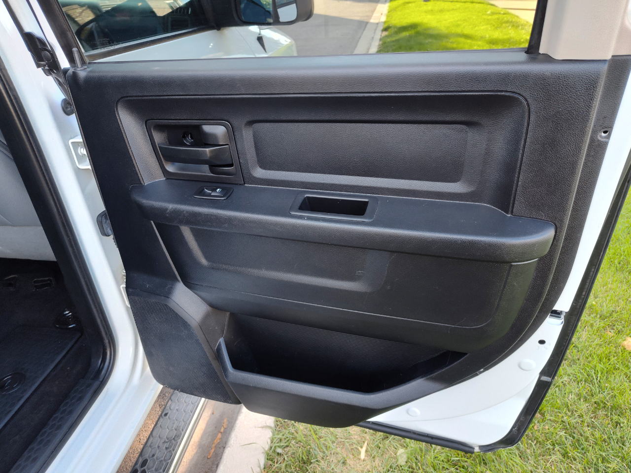 RAM 2500 4WD Crew Cab 149" Tradesman 2014