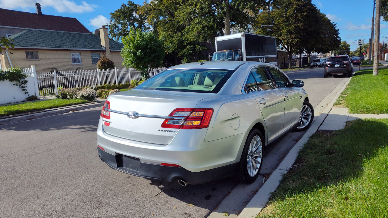 Ford Taurus 4dr Sdn Limited FWD 2013