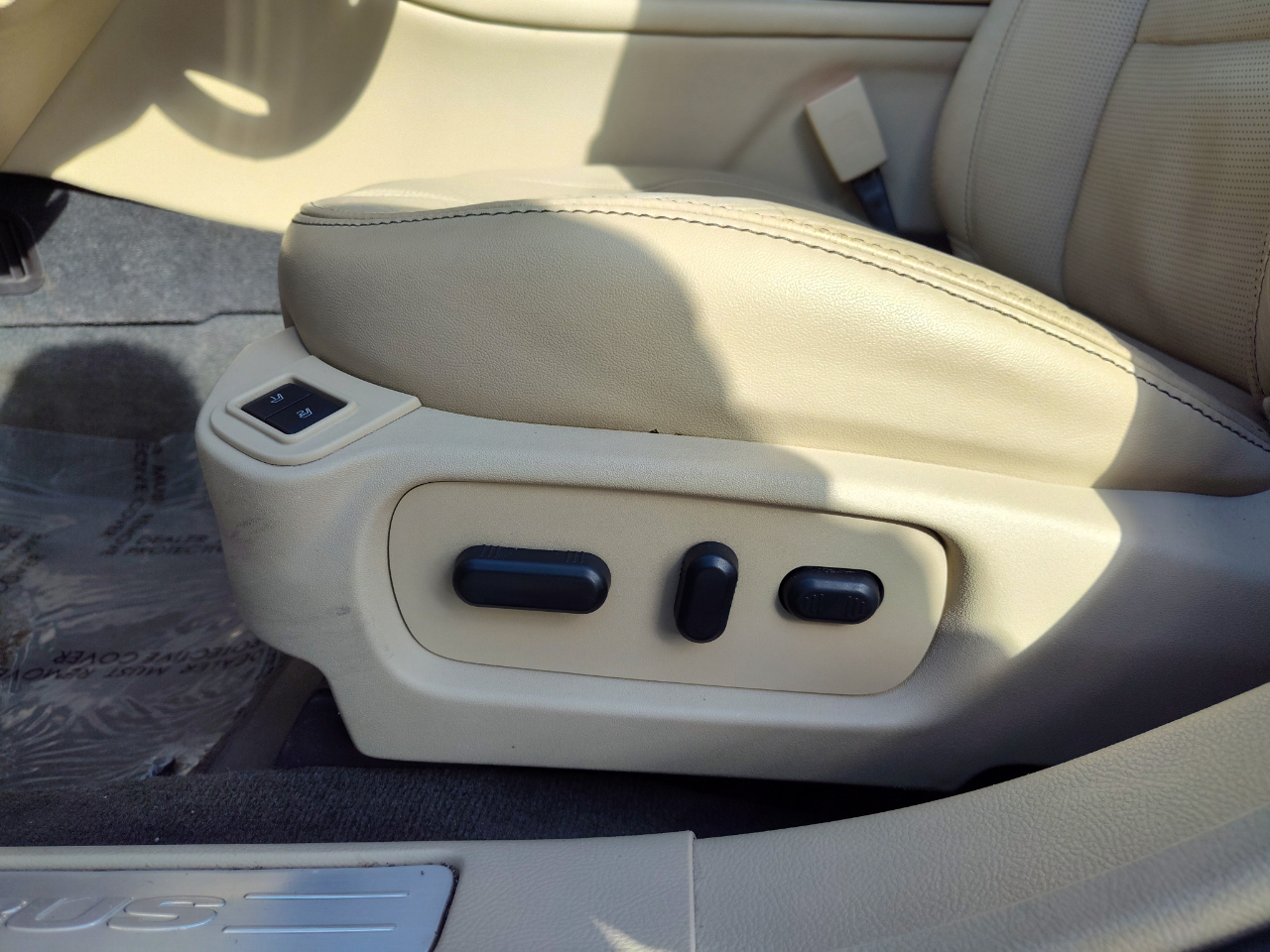 Ford Taurus 4dr Sdn Limited FWD 2013