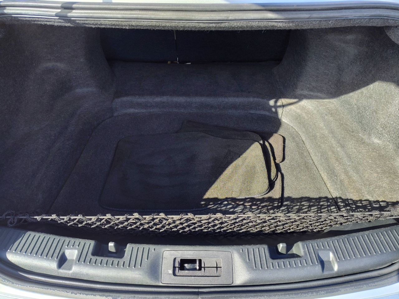 Ford Taurus 4dr Sdn Limited FWD 2013