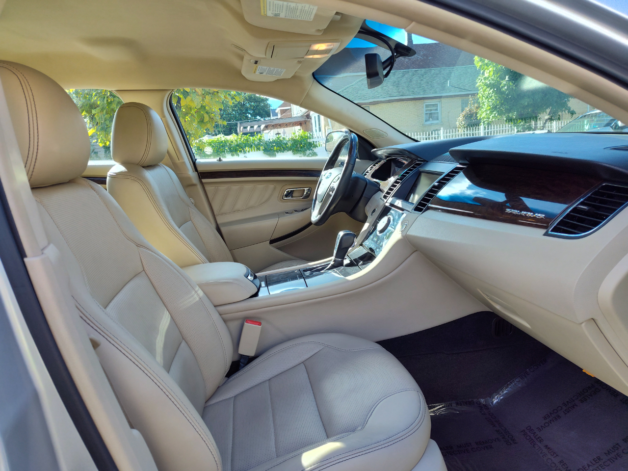 Ford Taurus 4dr Sdn Limited FWD 2013