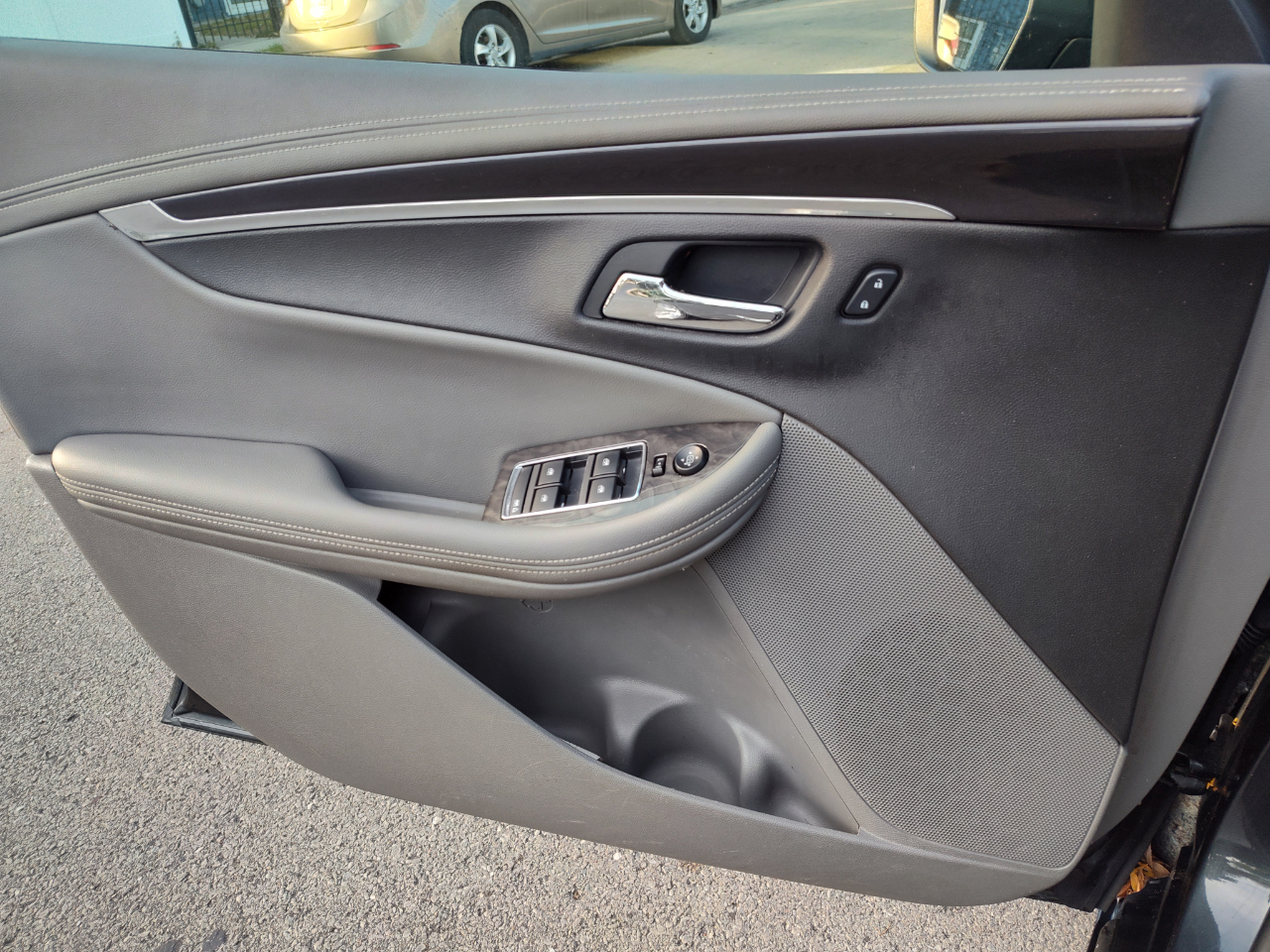 Chevrolet Impala 4dr Sdn LTZ w/2LZ 2015