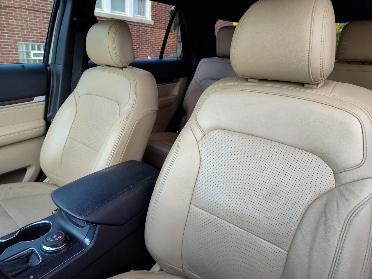 Ford Explorer Limited 4WD 2017