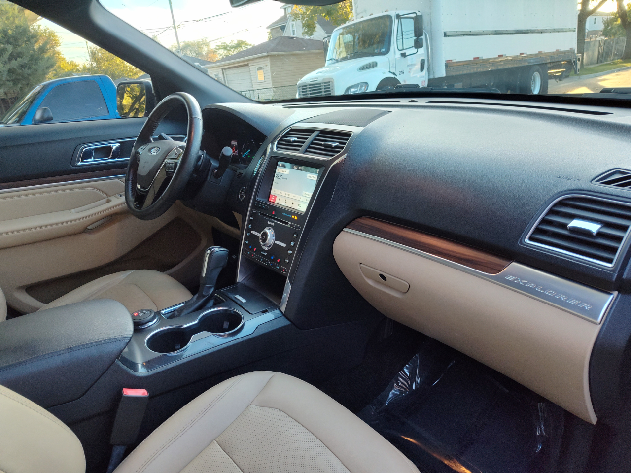 Ford Explorer Limited 4WD 2017