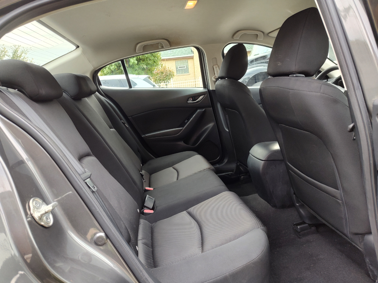 Mazda Mazda3 4-Door Sport Auto 2018