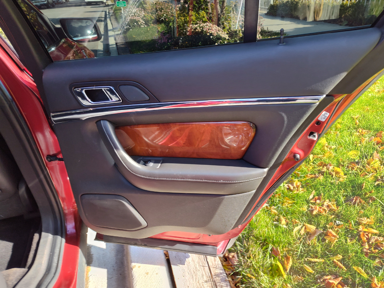 Lincoln MKS 4dr Sdn 3.5L AWD EcoBoost 2015