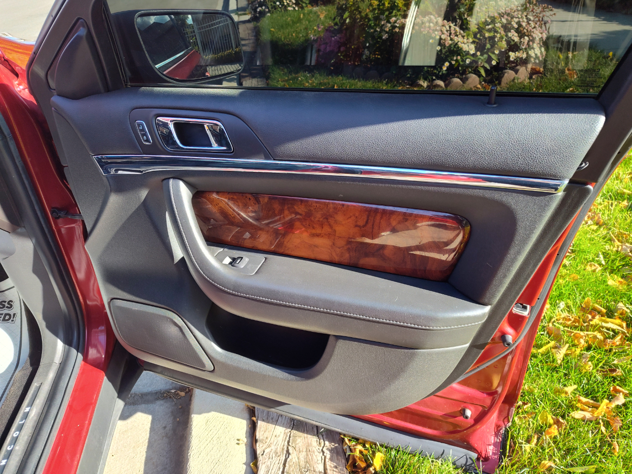 Lincoln MKS 4dr Sdn 3.5L AWD EcoBoost 2015