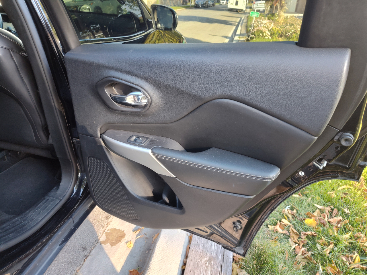 Jeep Cherokee Latitude Plus FWD 2018