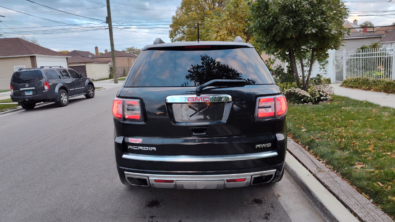 GMC Acadia AWD 4dr Denali 2015