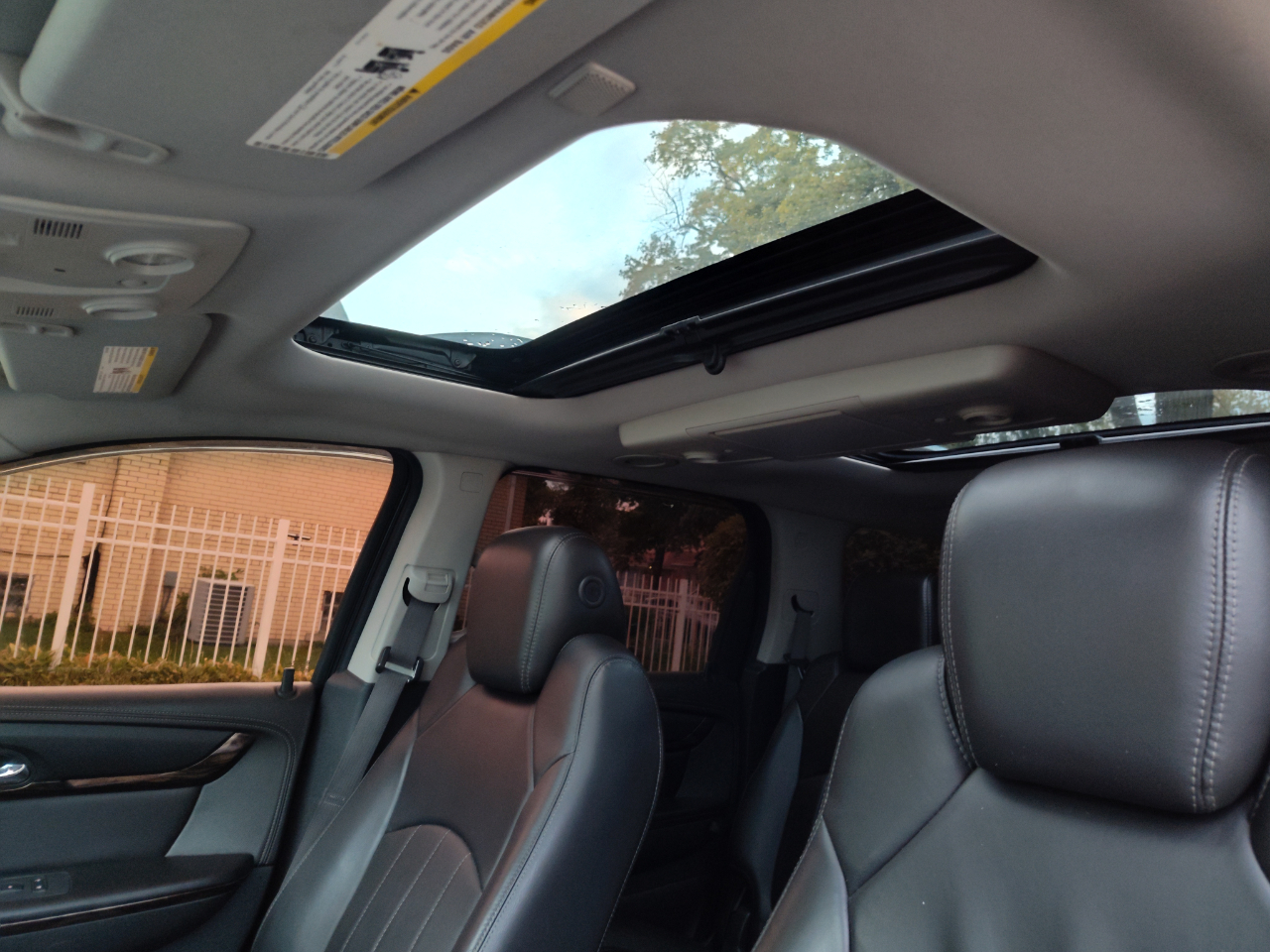 GMC Acadia AWD 4dr Denali 2015