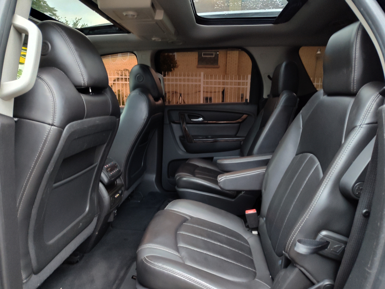 GMC Acadia AWD 4dr Denali 2015