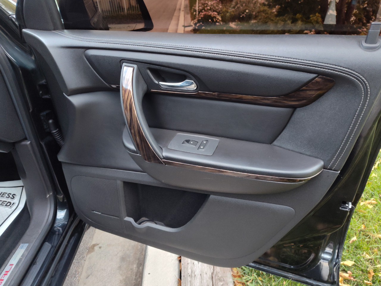 GMC Acadia AWD 4dr Denali 2015