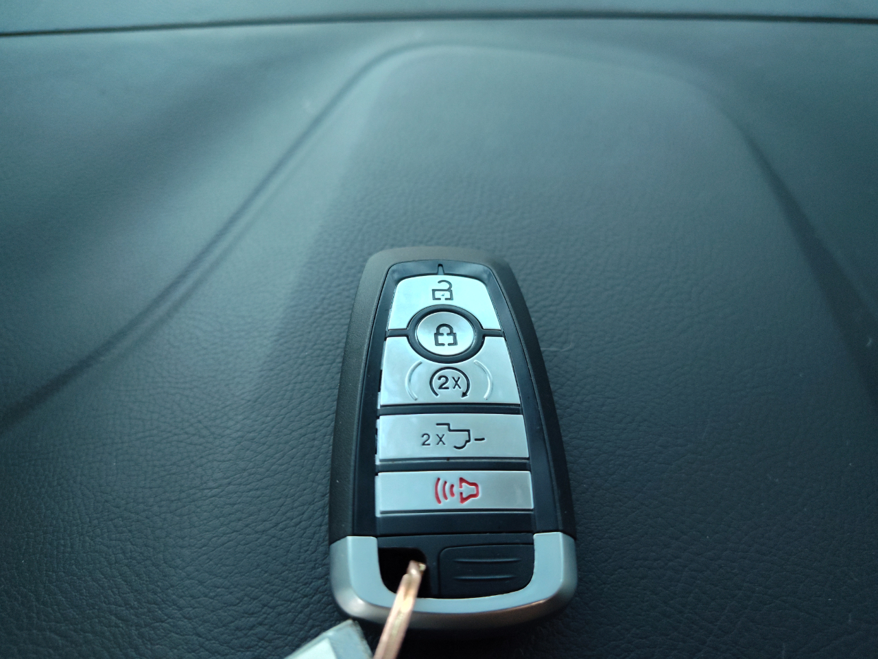 Ford Edge 4dr SEL AWD 2016