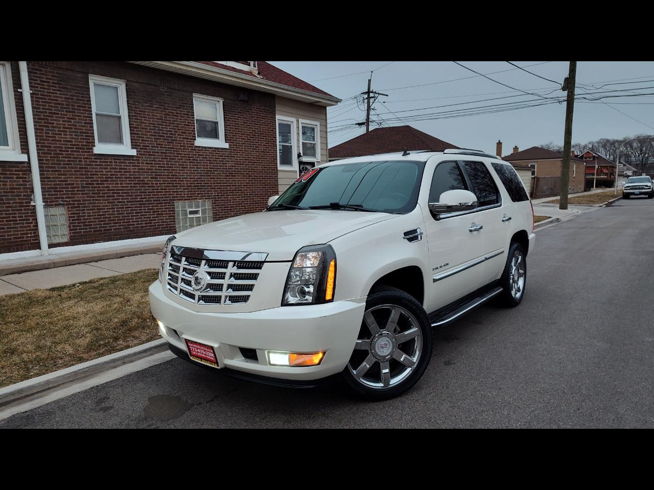 2011 Cadillac Escalade AWD 4dr Luxury