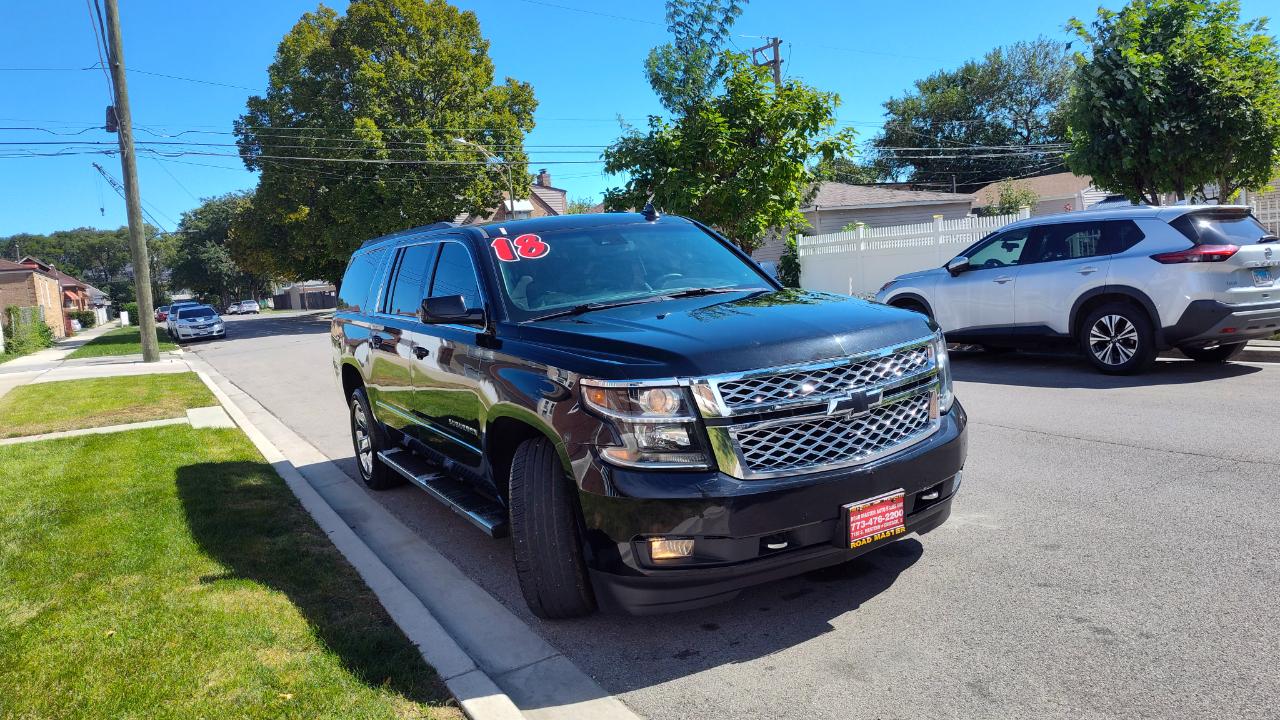 Chevrolet Suburban photo 3