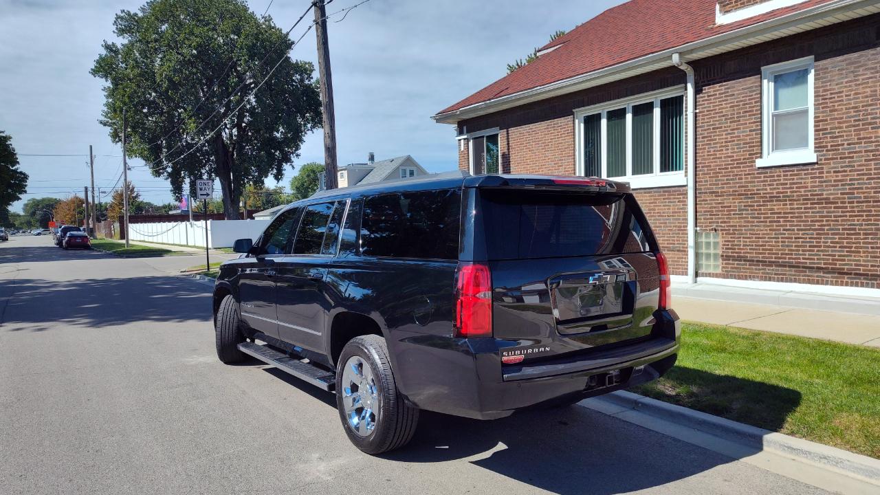 Chevrolet Suburban photo 6
