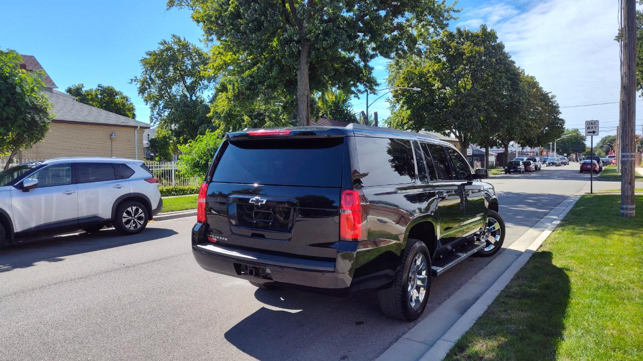 Chevrolet Suburban photo 8