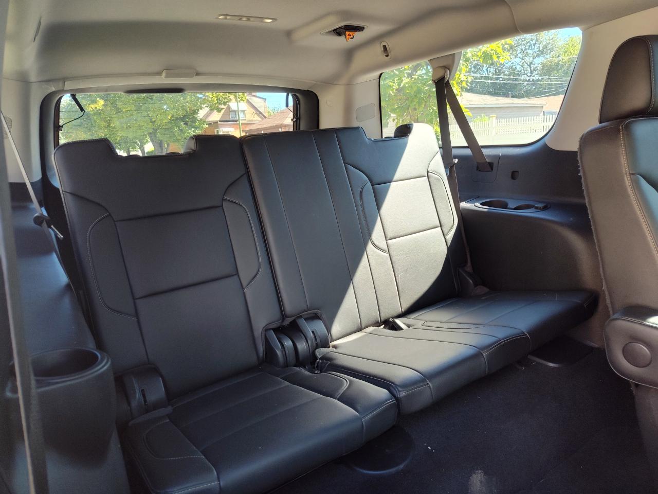 Chevrolet Suburban photo 13