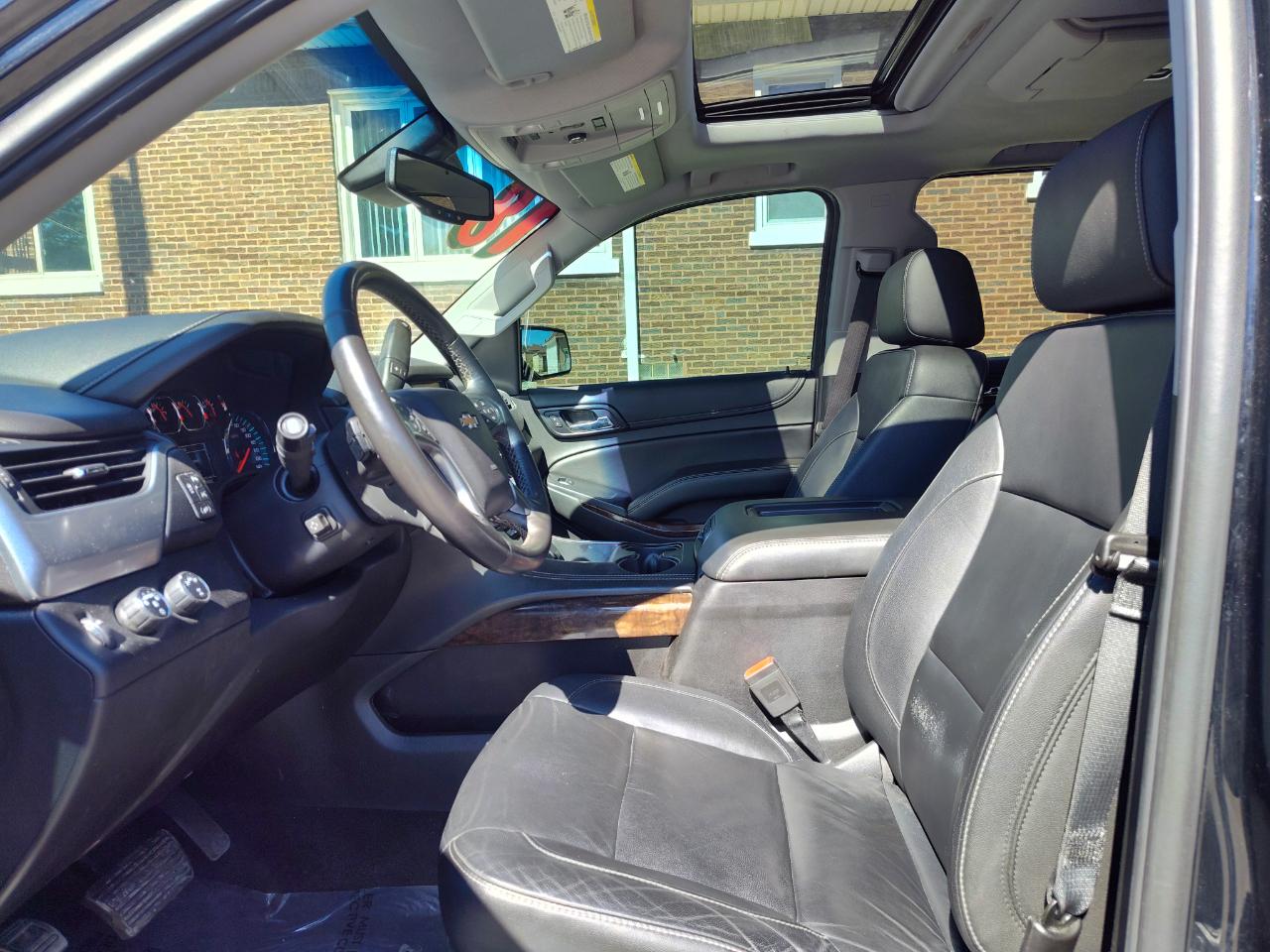 Chevrolet Suburban photo 26