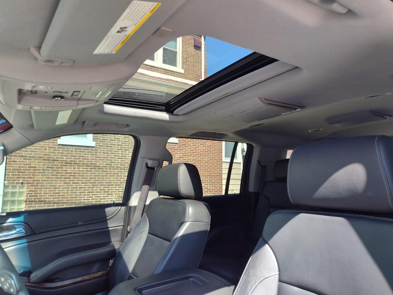 Chevrolet Suburban photo 28