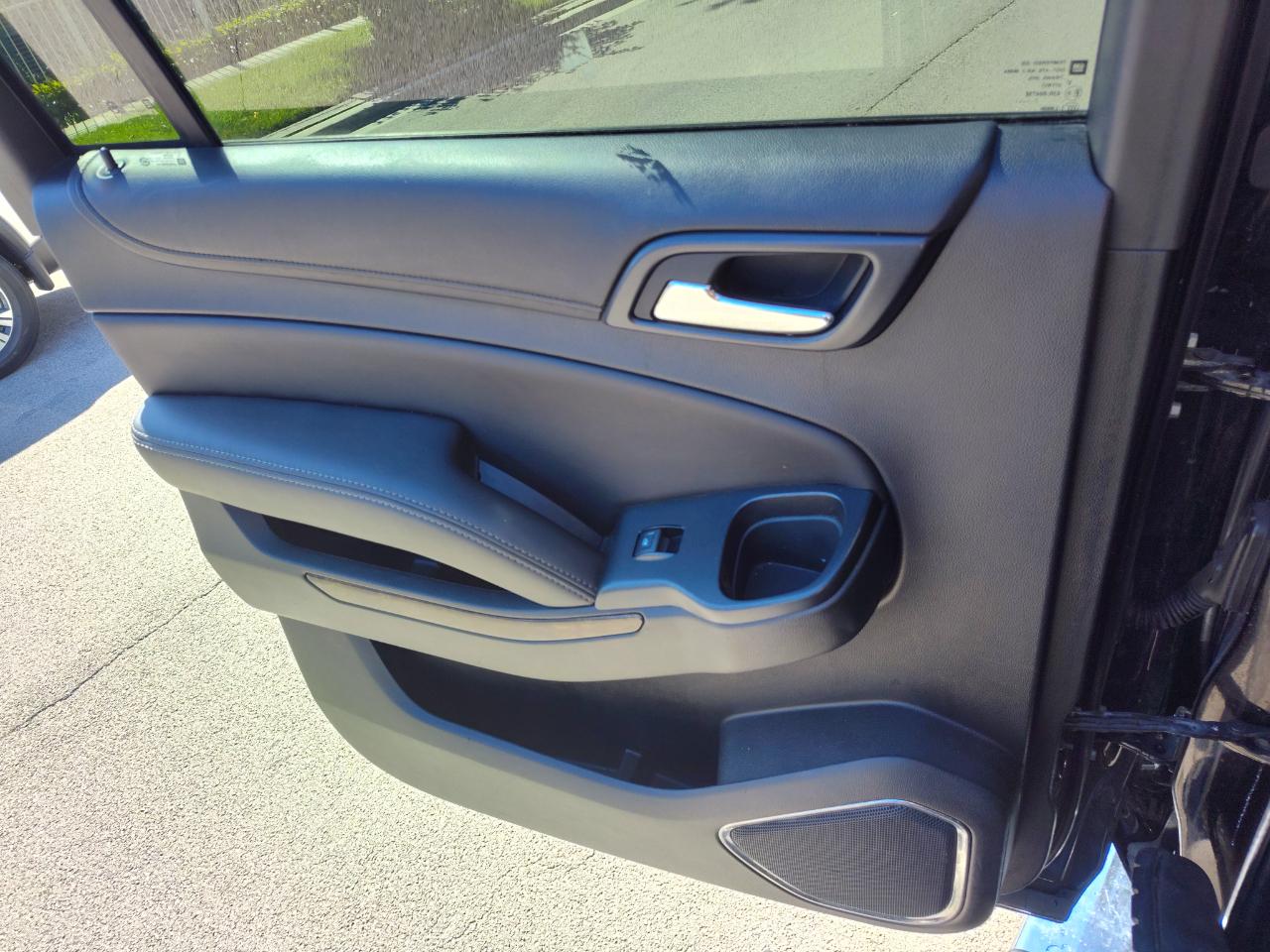 Chevrolet Suburban photo 36