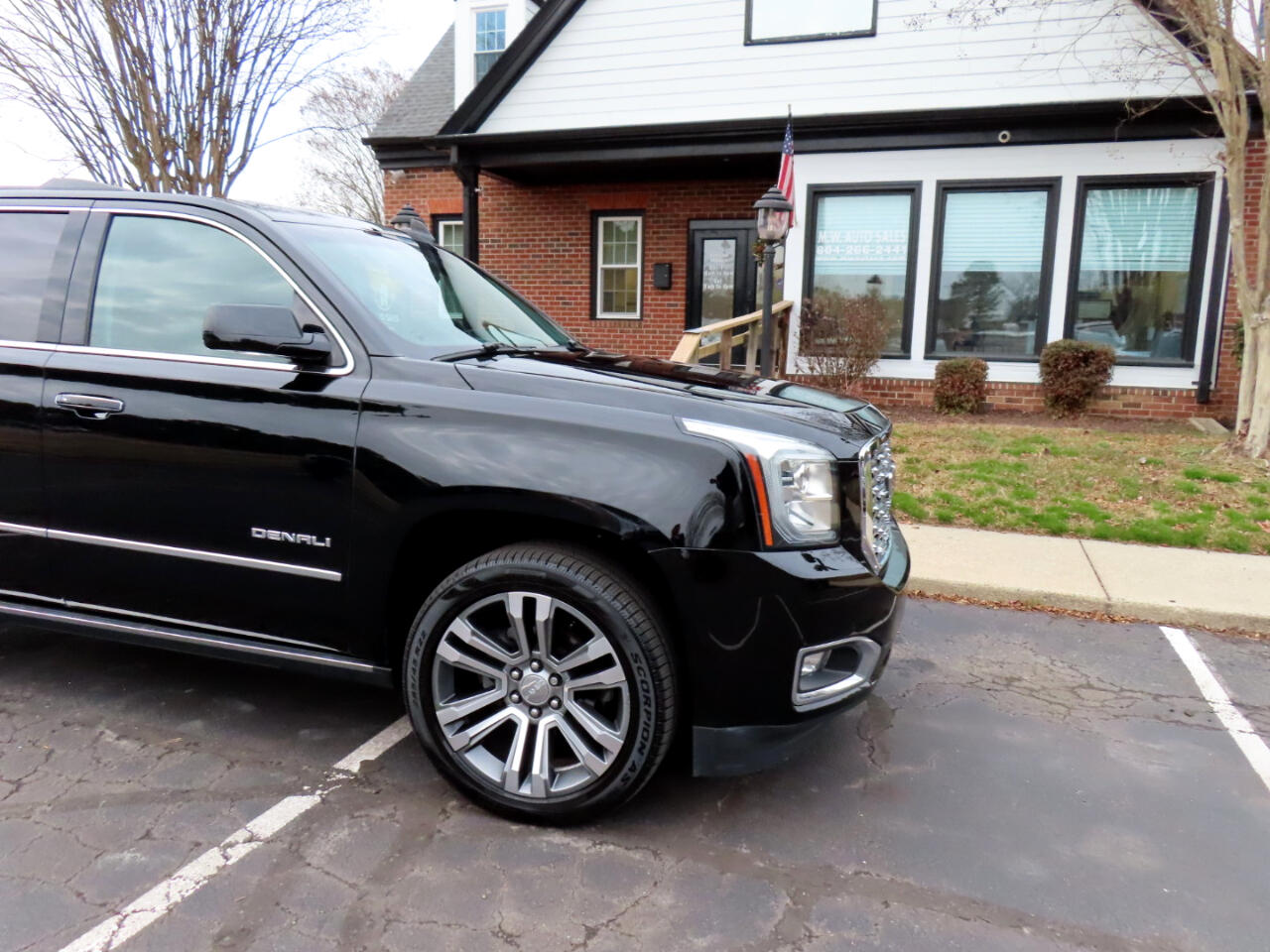 GMC Yukon Denali 4WD 2018