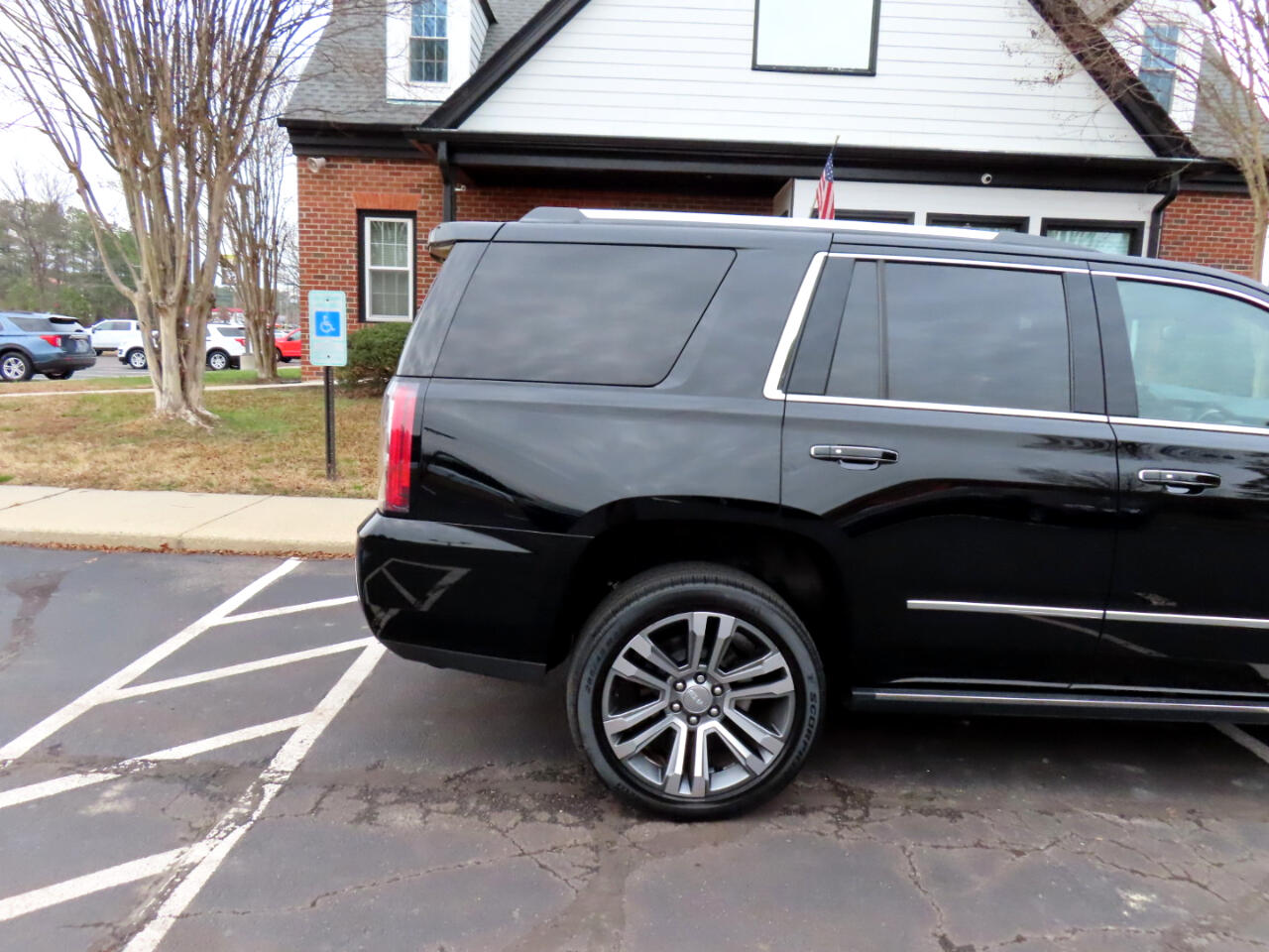 GMC Yukon Denali 4WD 2018