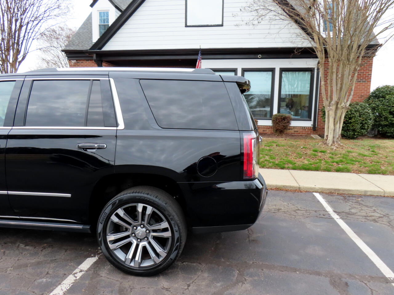 GMC Yukon Denali 4WD 2018