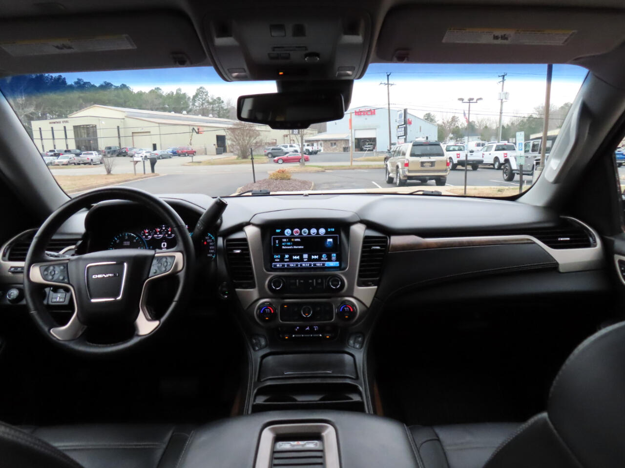 GMC Yukon Denali 4WD 2018