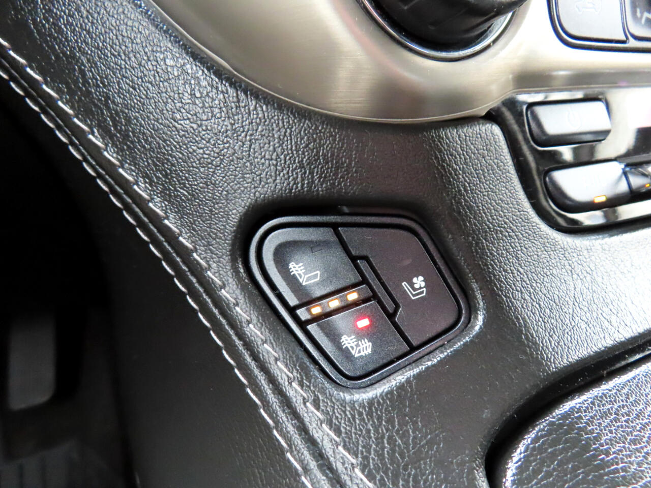 GMC Yukon Denali 4WD 2018