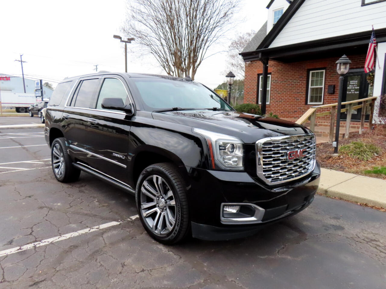 GMC Yukon Denali 4WD 2018
