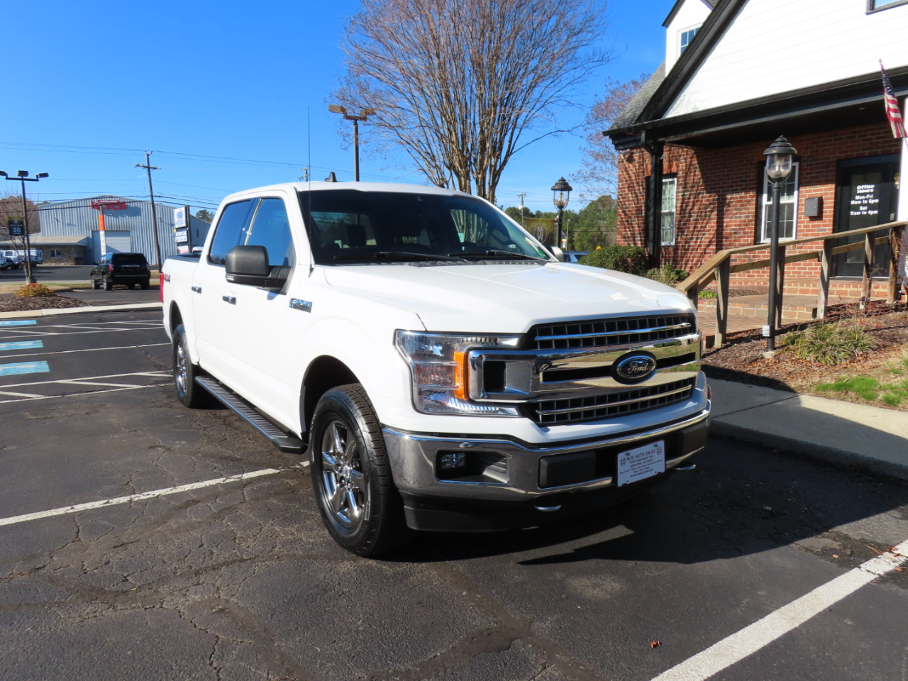 Ford F-150 4WD SuperCrew 139" XLT 2020