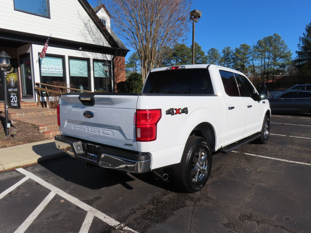 Ford F-150 4WD SuperCrew 139" XLT 2020