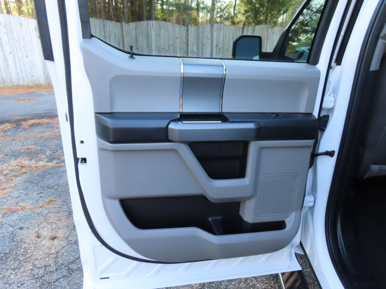 Ford F-150 4WD SuperCrew 139" XLT 2020