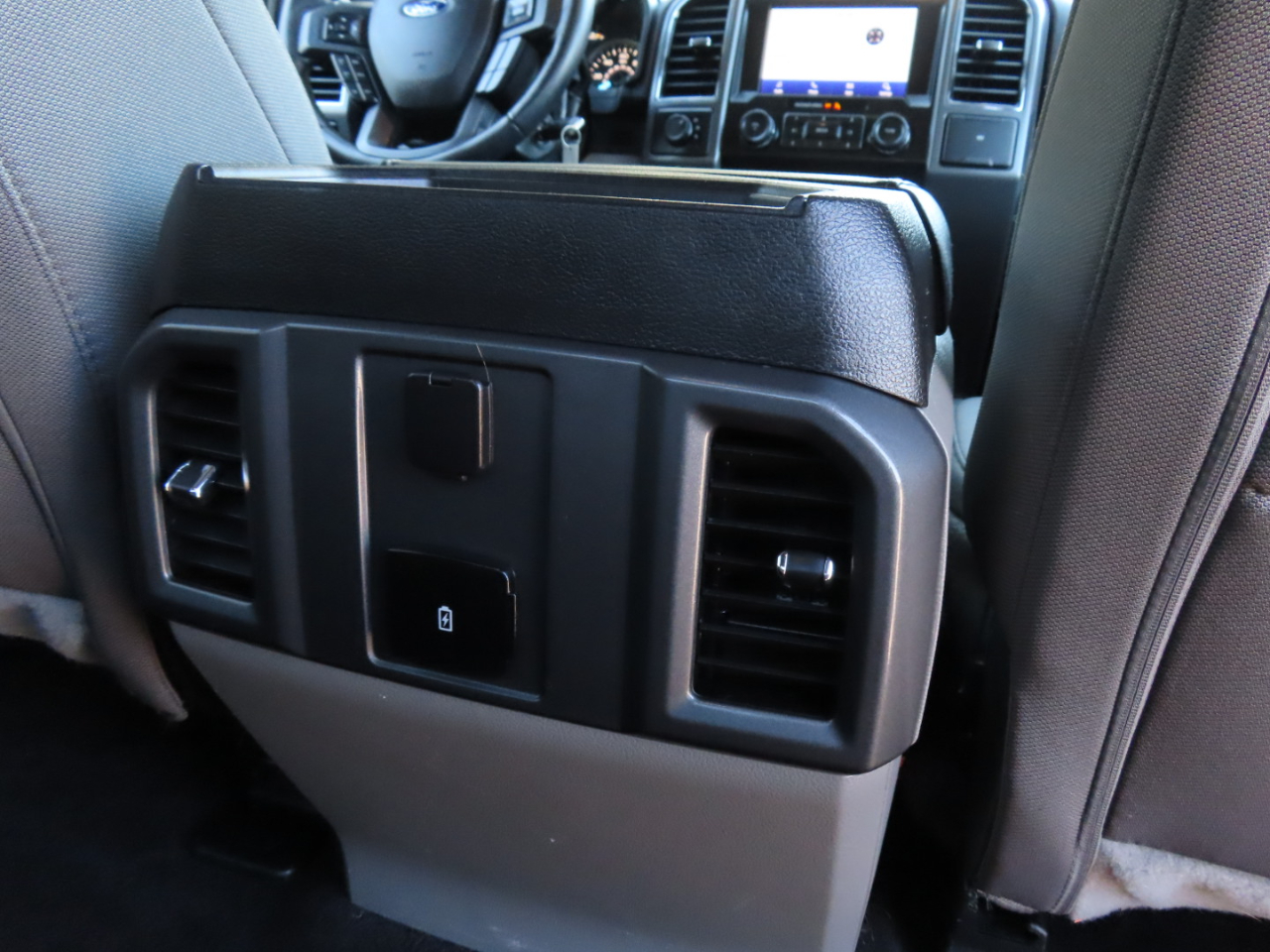 Ford F-150 4WD SuperCrew 139" XLT 2020