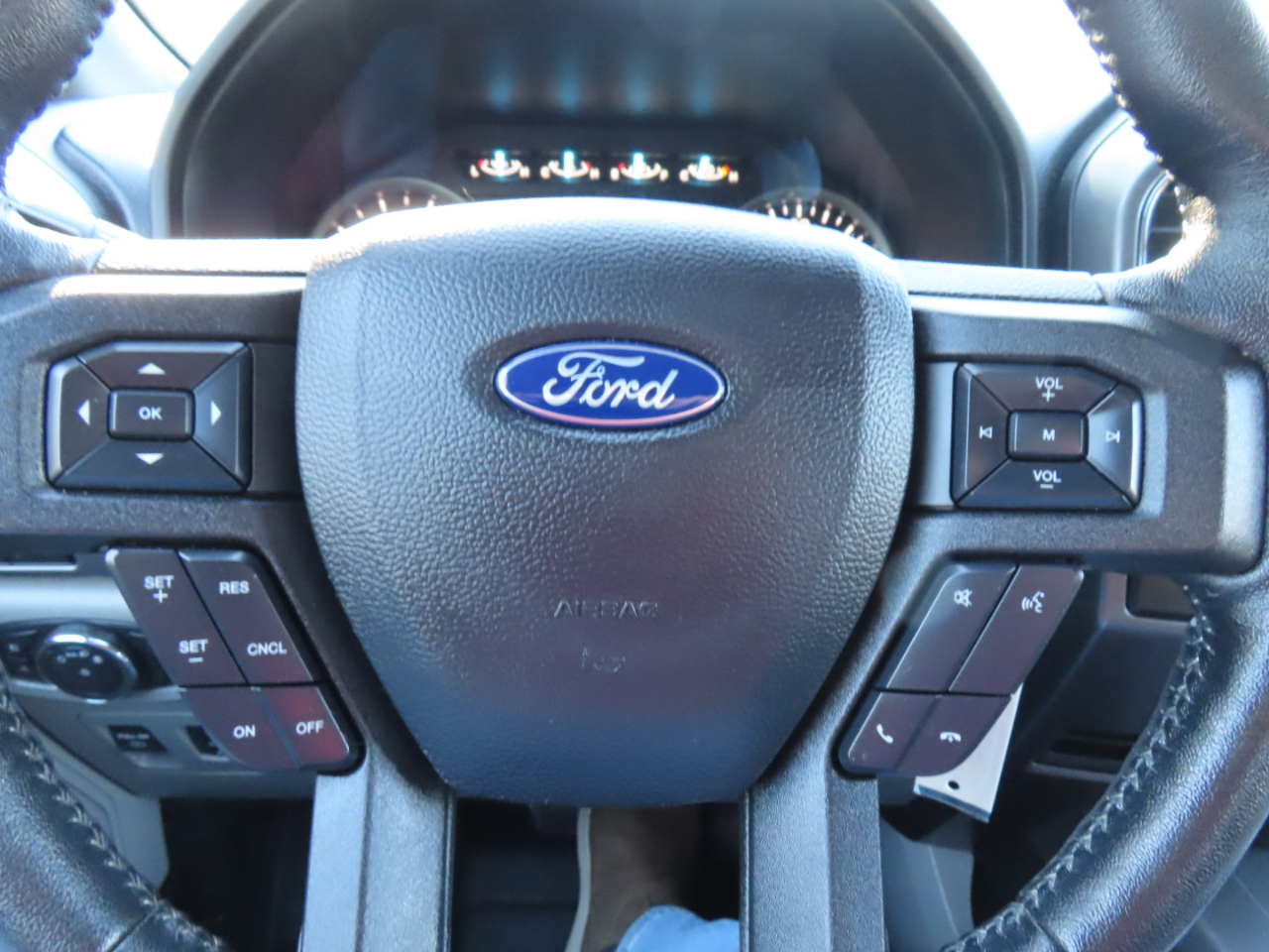 Ford F-150 4WD SuperCrew 139" XLT 2020