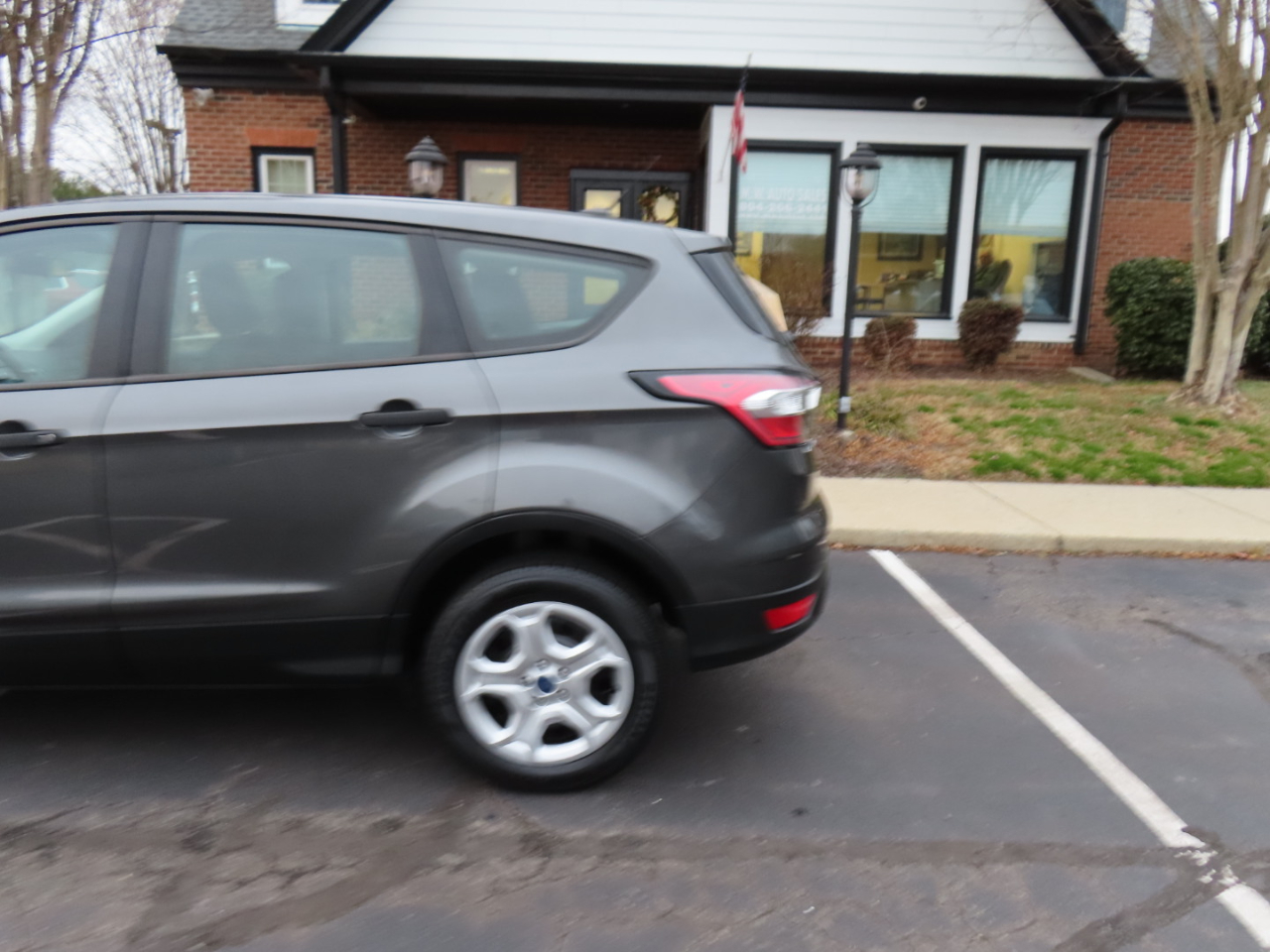 Ford Escape S FWD 2018