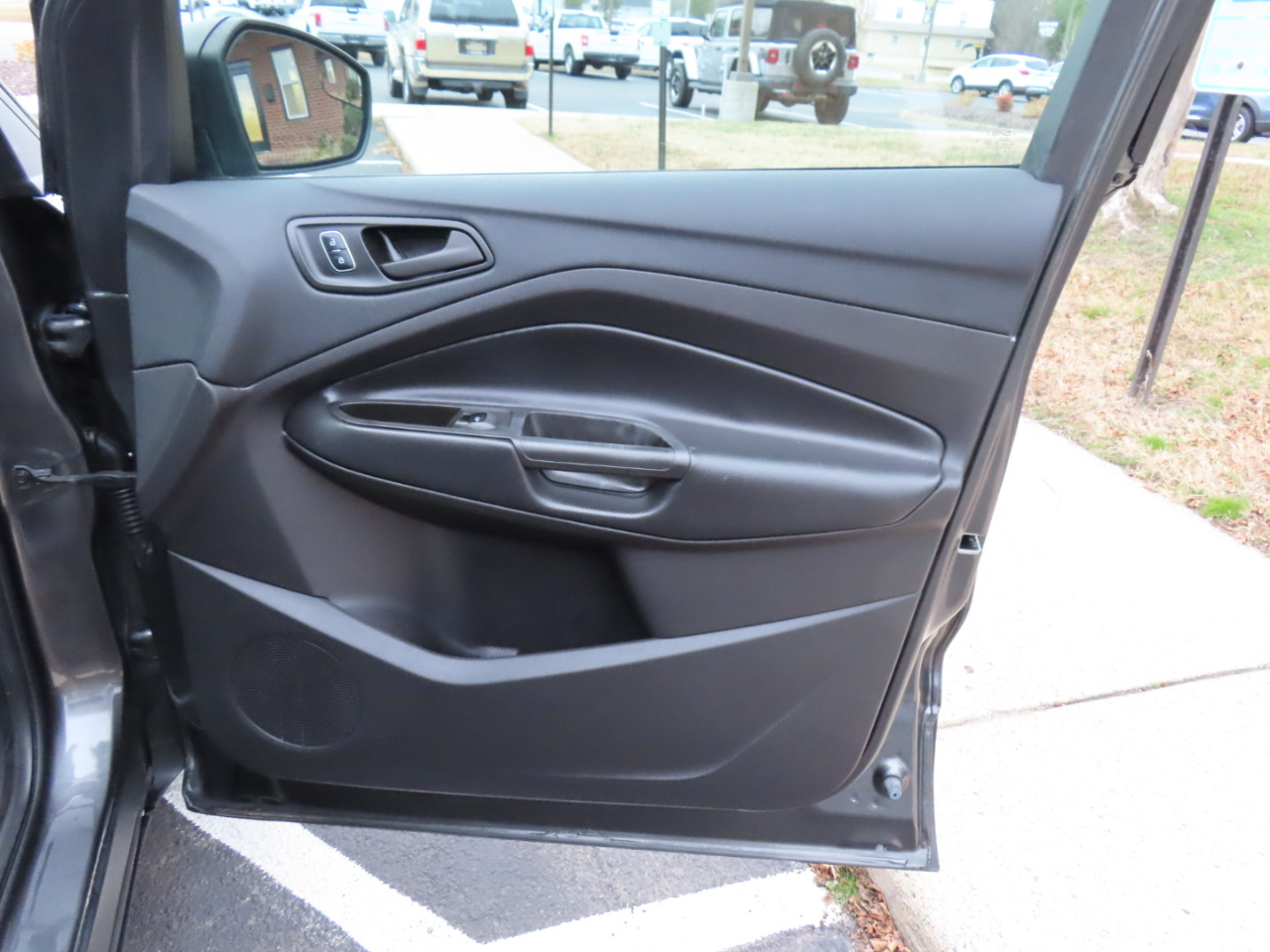 Ford Escape S FWD 2018