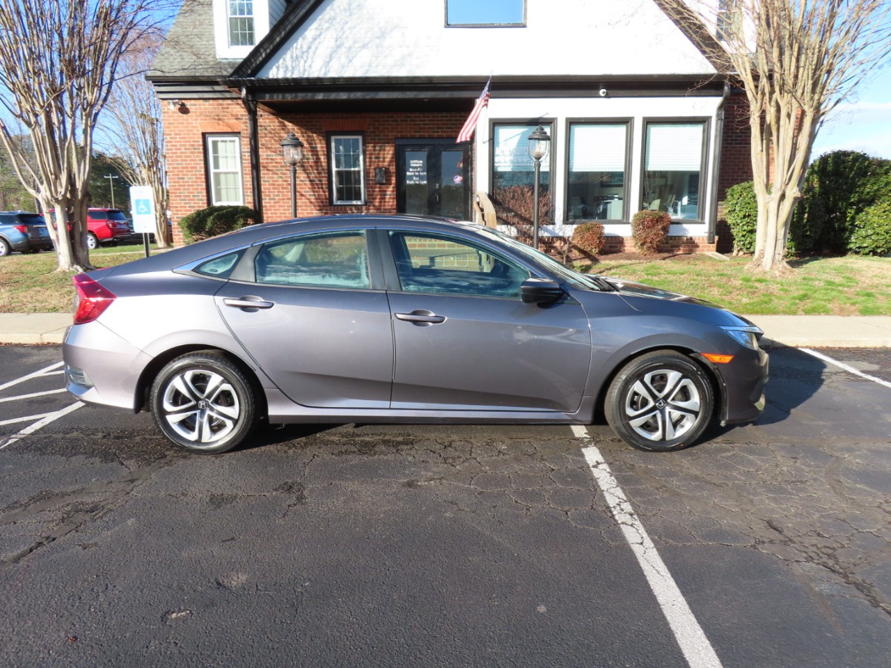 Honda Civic LX Sedan CVT 2018